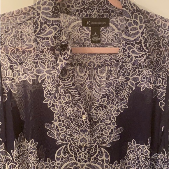 Blouse - Picture 2 of 3